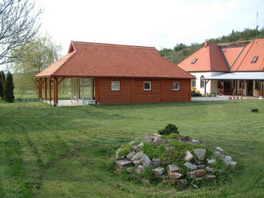 Kisecset-Vendeghaz Hotel Exterior photo